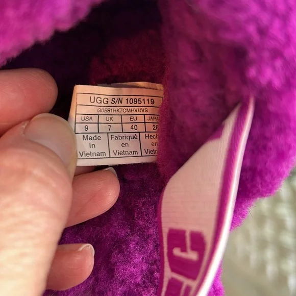 SOLD UGG Fluff Yeah Slide Sheepskin Shearling Slingback Slippers Berrylicious 9 - Picture 13 of 14